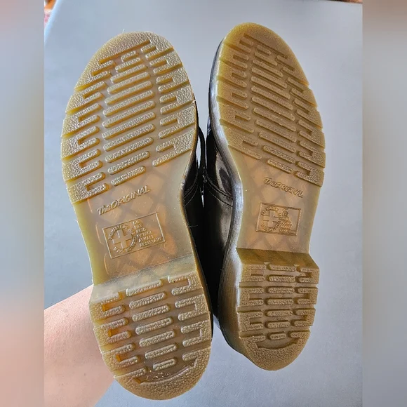 Dr. Martens 1461 Oxford Black Patent Leather With Yellow Stitching Sz 41 / US 9 - Picture 5 of 8